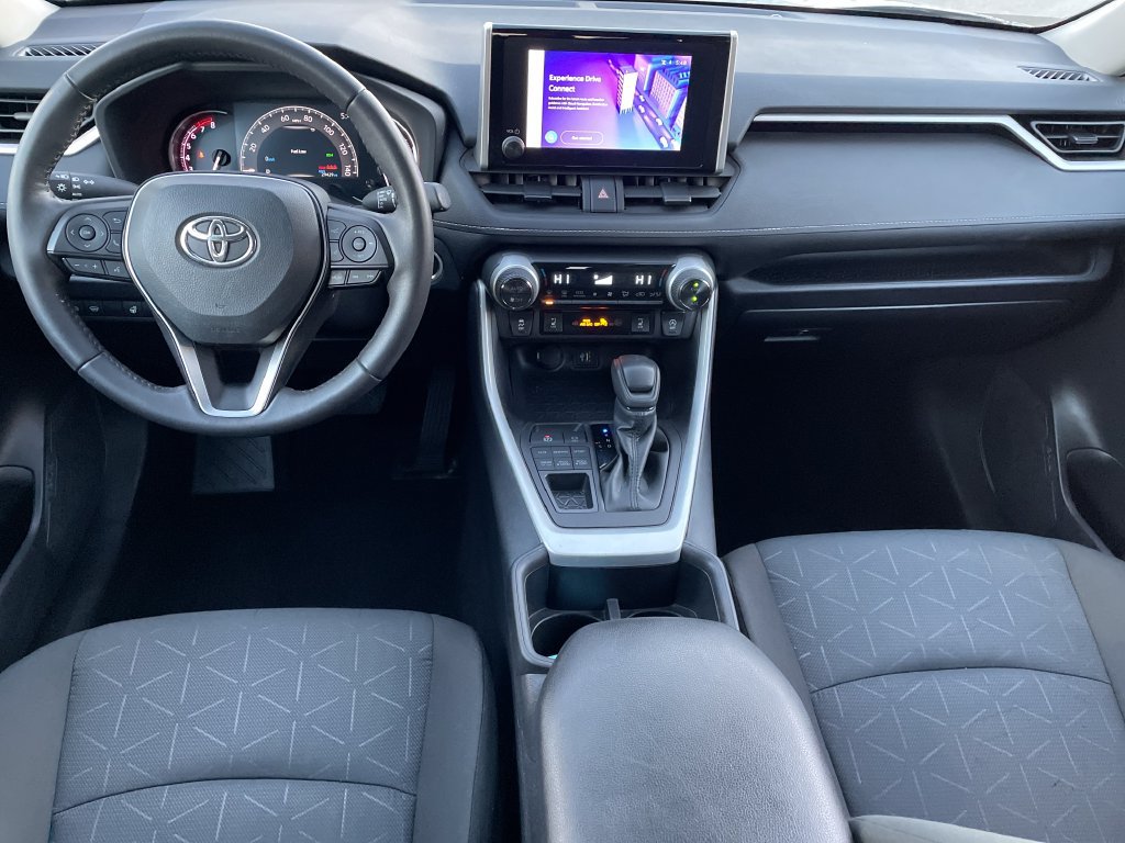 Used 2025 Toyota RAV4 XLE w/ Weather Package AWD/4WD image 15
