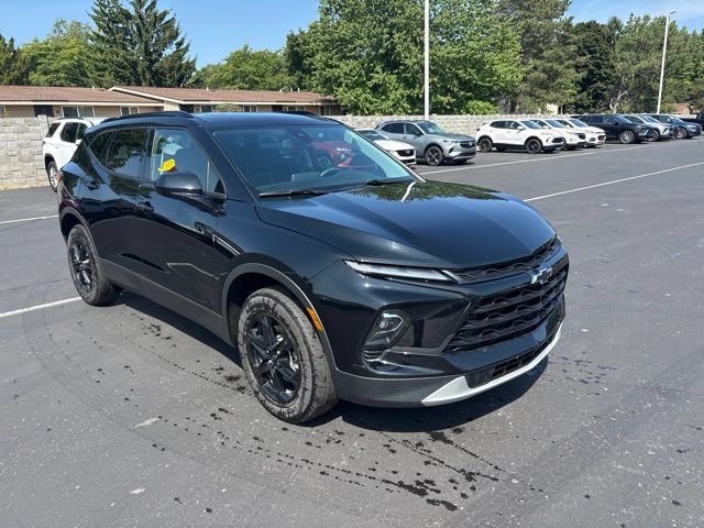 Certified 2024 Chevrolet Blazer LT w/ Convenience Package FWD image 4