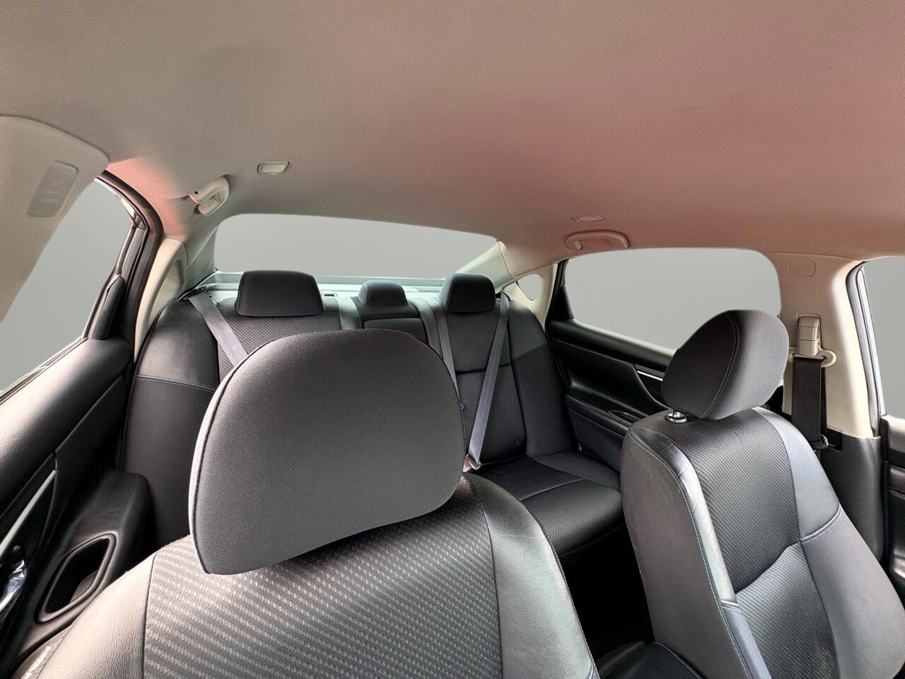 Used 2017 Nissan Altima 2.5 SR image 36