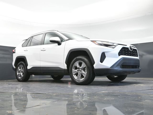 Used 2022 Toyota RAV4 XLE w/ Convenience Package image 35