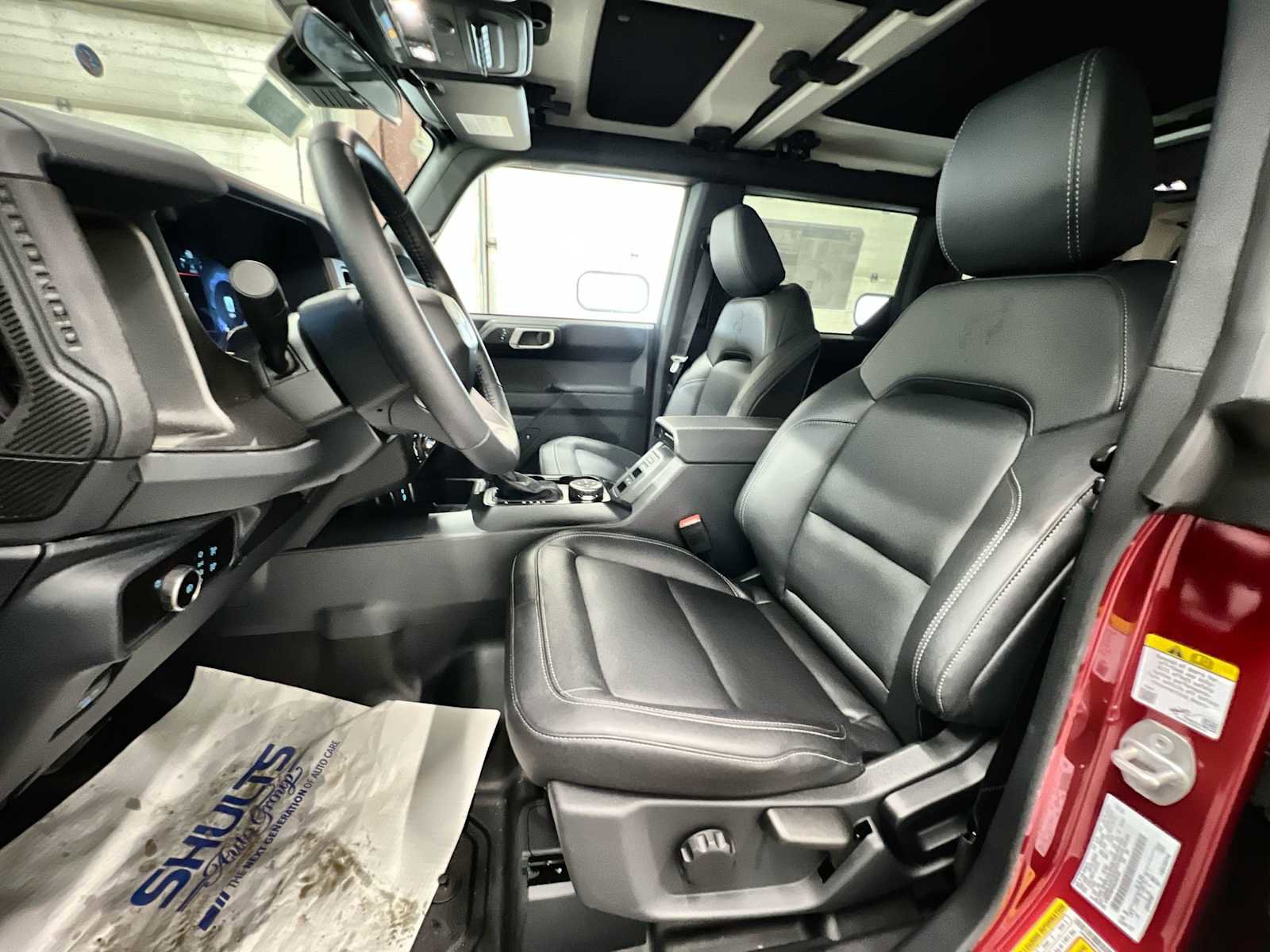 New 2025 Ford Bronco Badlands image 13