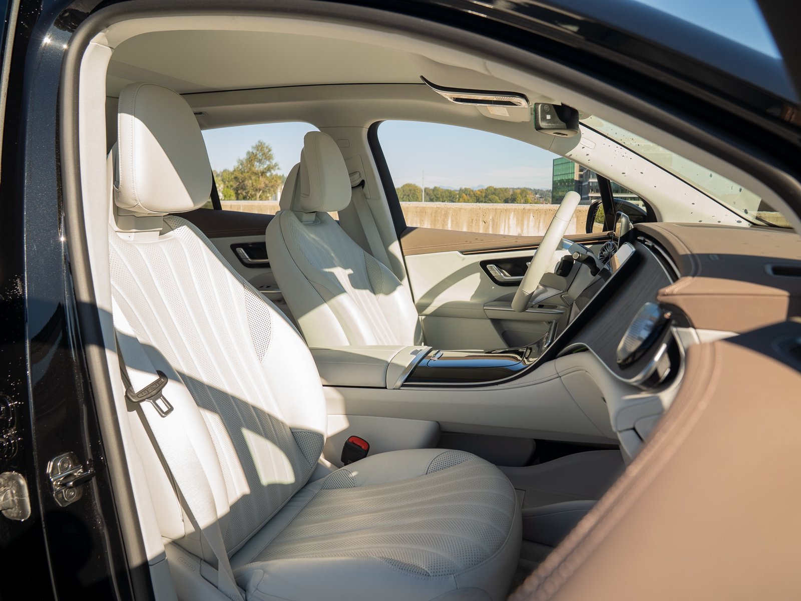 Certified 2023 Mercedes-Benz EQE 500 4MATIC SUV image 29