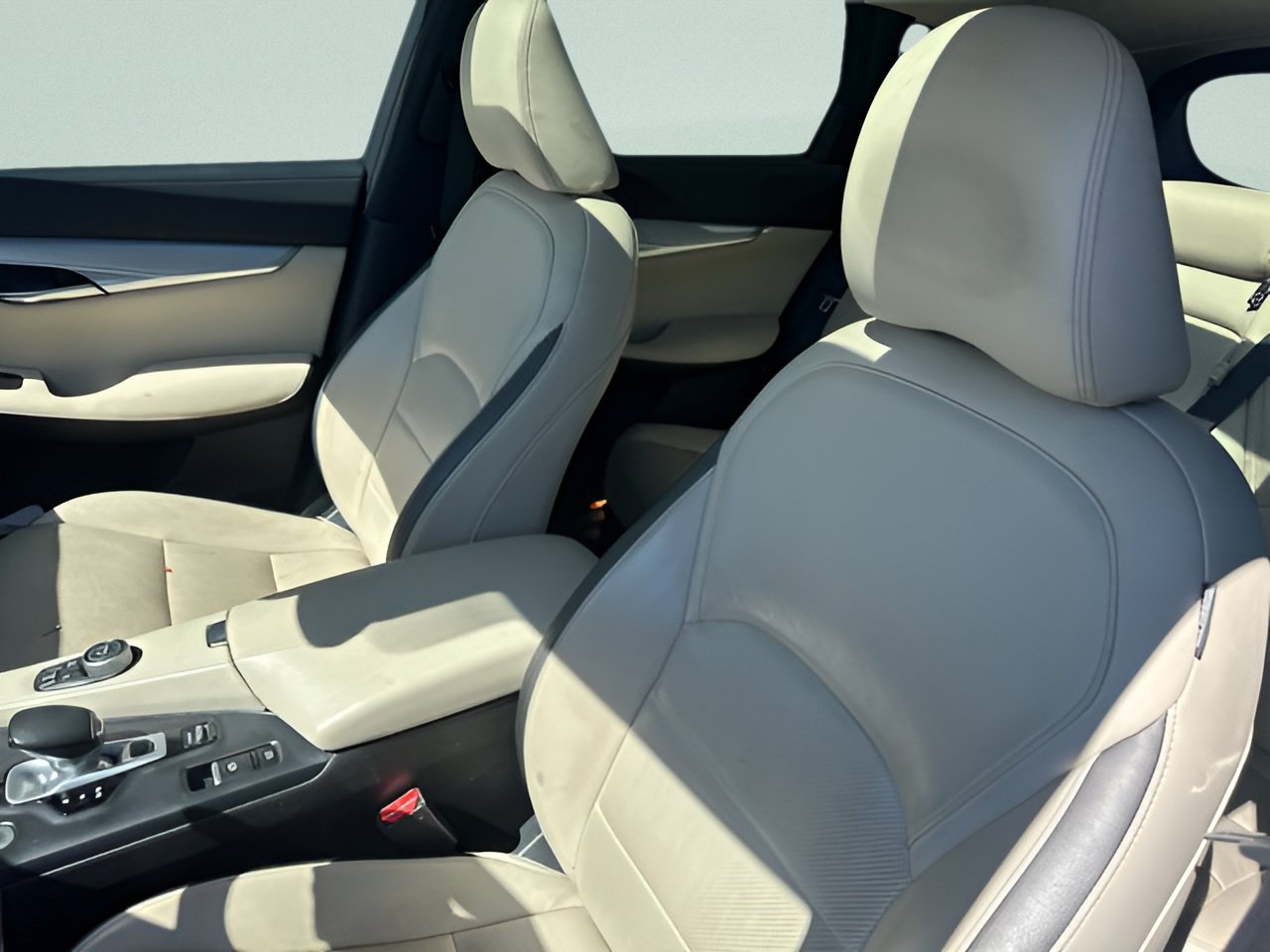 Used 2019 INFINITI QX50 Essential w/ Proactive Package AWD/4WD image 14