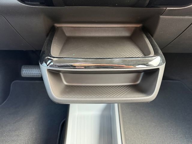 New 2027 Chevrolet Bolt LT image 24