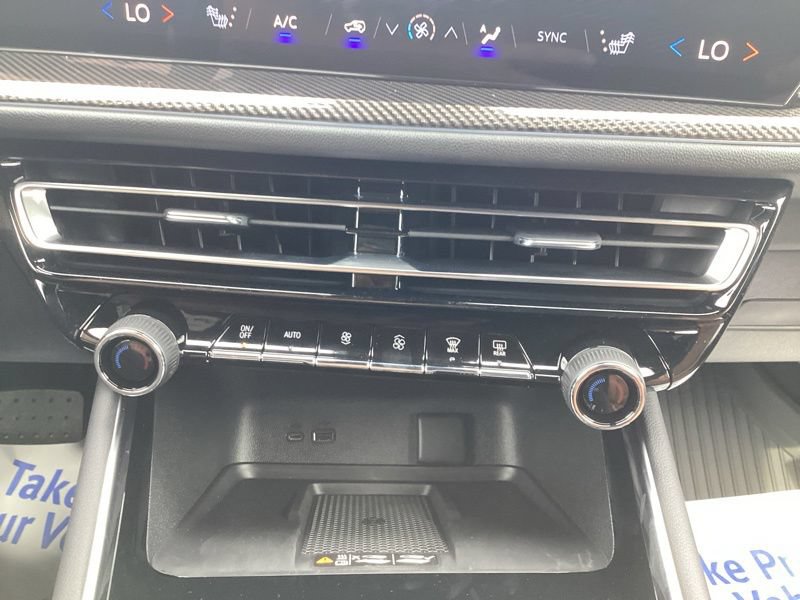 New 2027 Chevrolet Traverse Z71 w/ Enhanced Driving Package AWD/4WD image 37