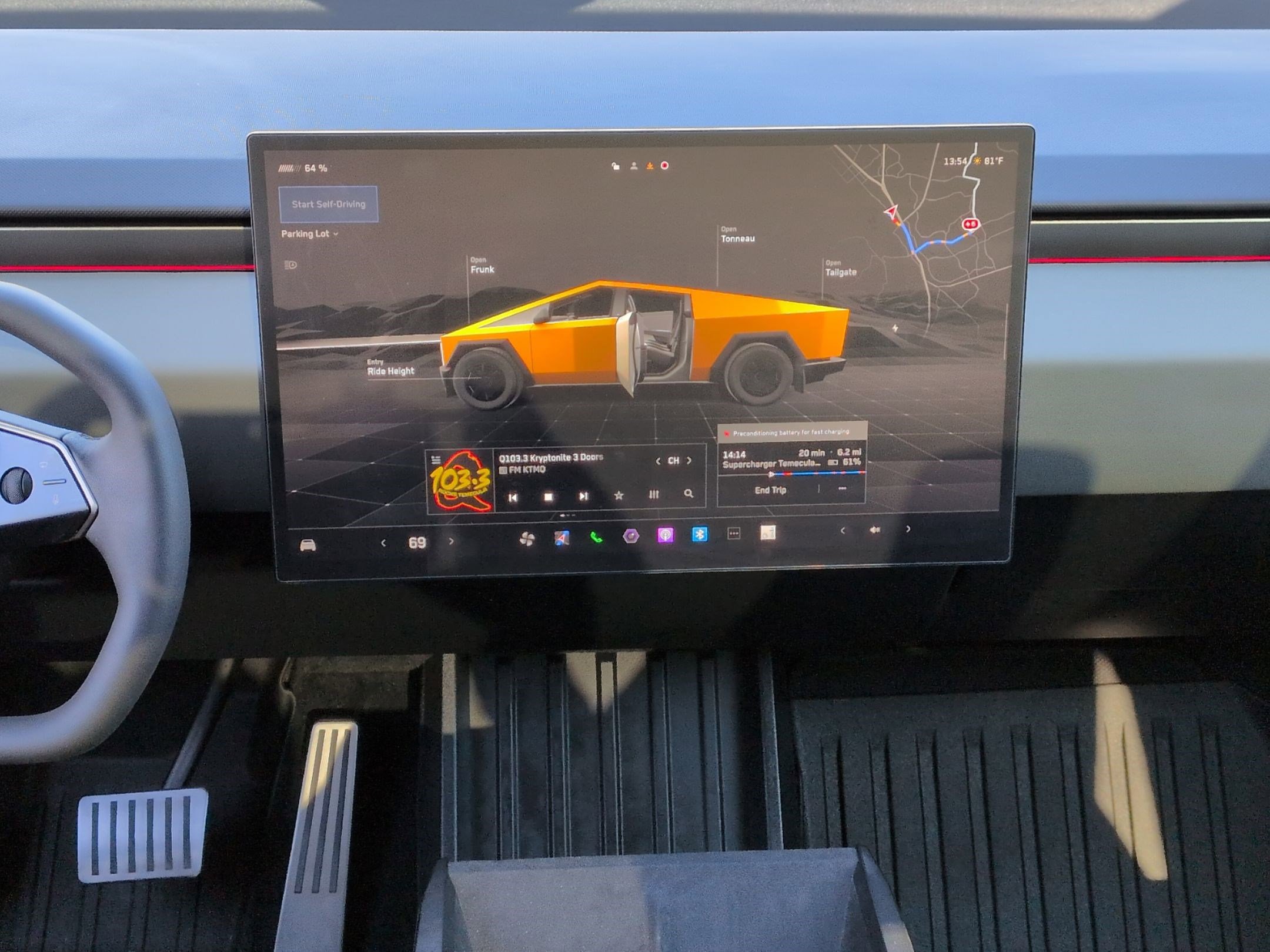 Used 2025 Tesla Cybertruck AWD Crew Cab image 29