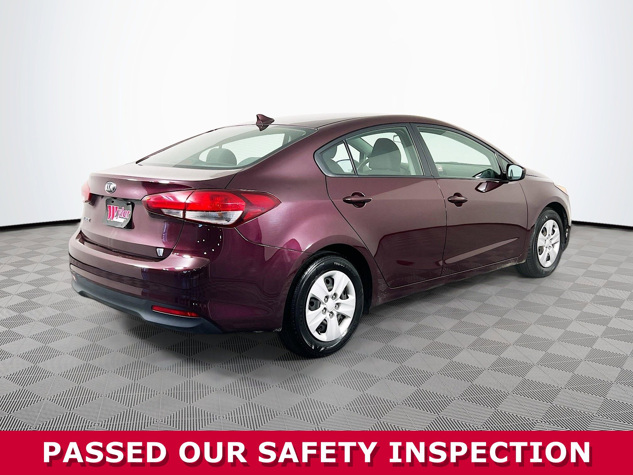 Used 2017 Kia Forte LX w/ LX Popular Package image 28