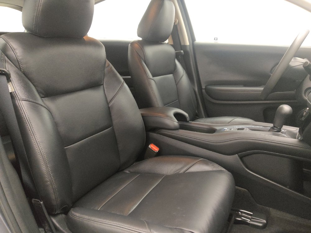 Used 2017 Honda HR-V LX image 21