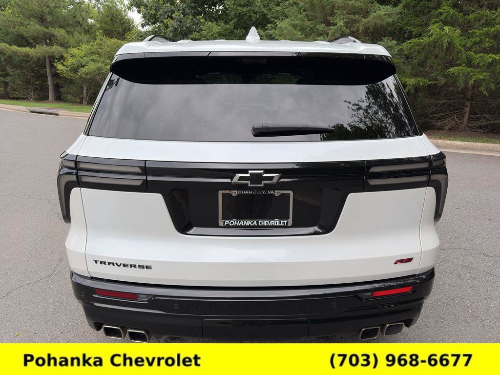 Certified 2024 Chevrolet Traverse RS FWD image 8
