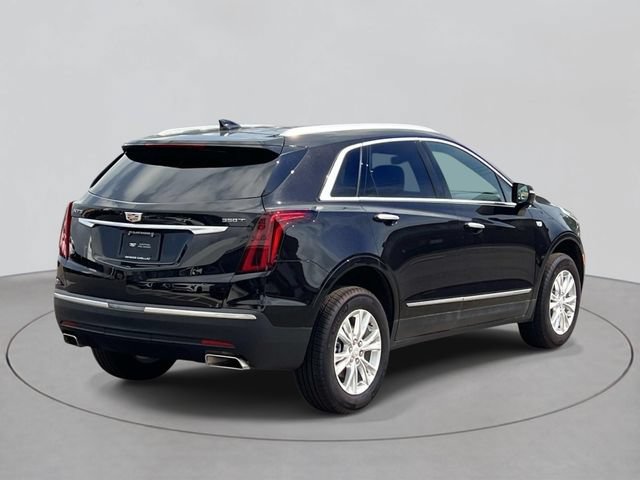 Certified 2025 Cadillac XT5 Luxury w/ LPO, Floor Liner Package FWD image 4
