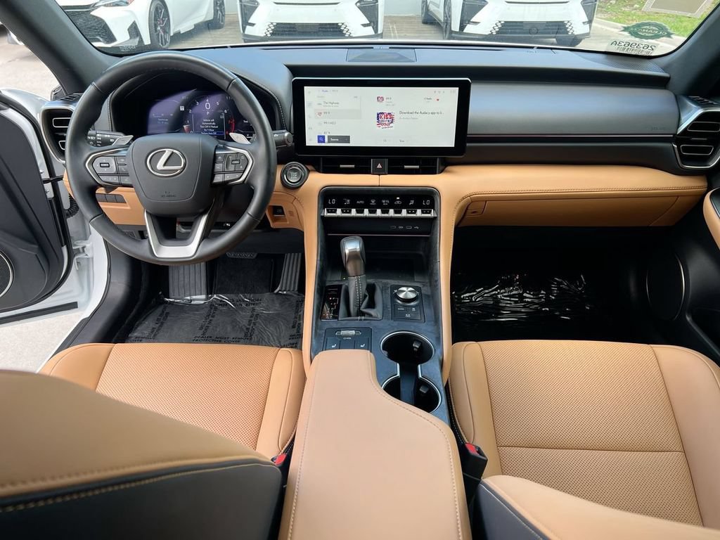 Certified 2026 Lexus IS 350 F Sport RWD image 20
