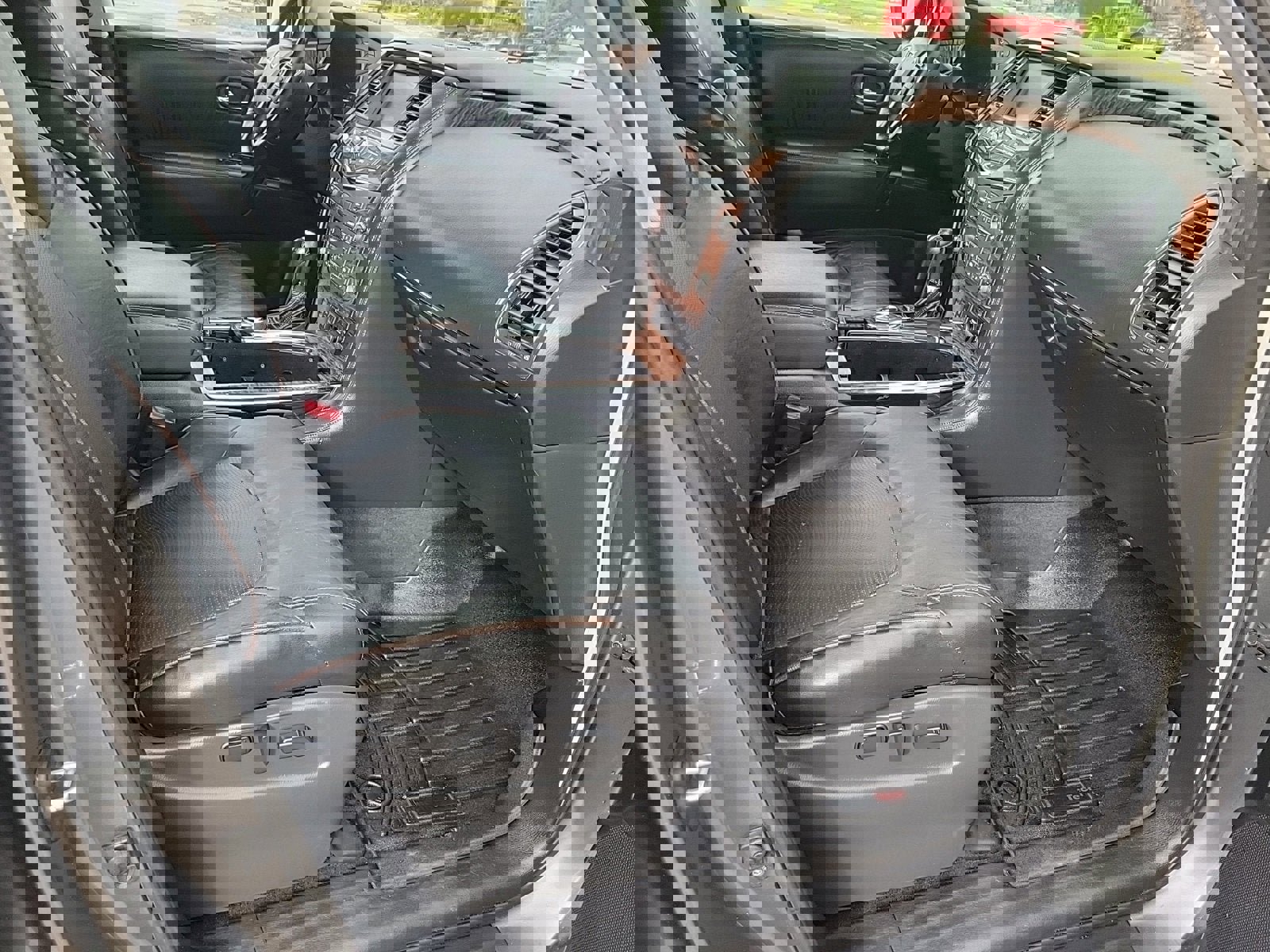 Used 2019 Nissan Armada SL w/ Premium Package image 14