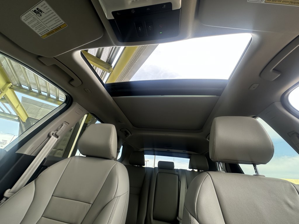Used 2023 Nissan Rogue SL FWD image 46