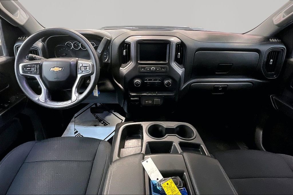 Used 2022 Chevrolet Silverado 2500 Custom w/ Custom Convenience Package AWD/4WD image 8