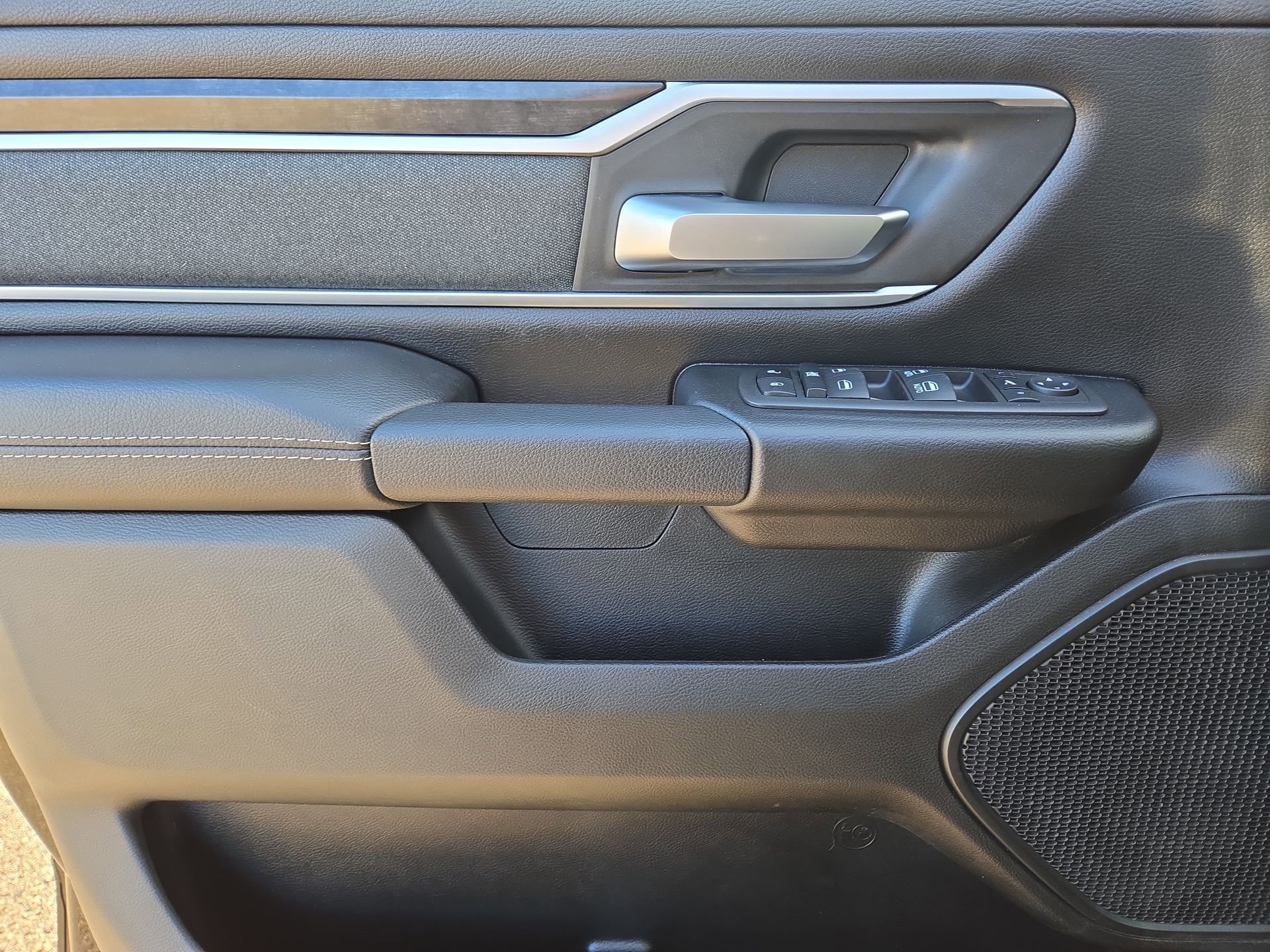 Used 2022 RAM 1500 Lone Star AWD/4WD image 15