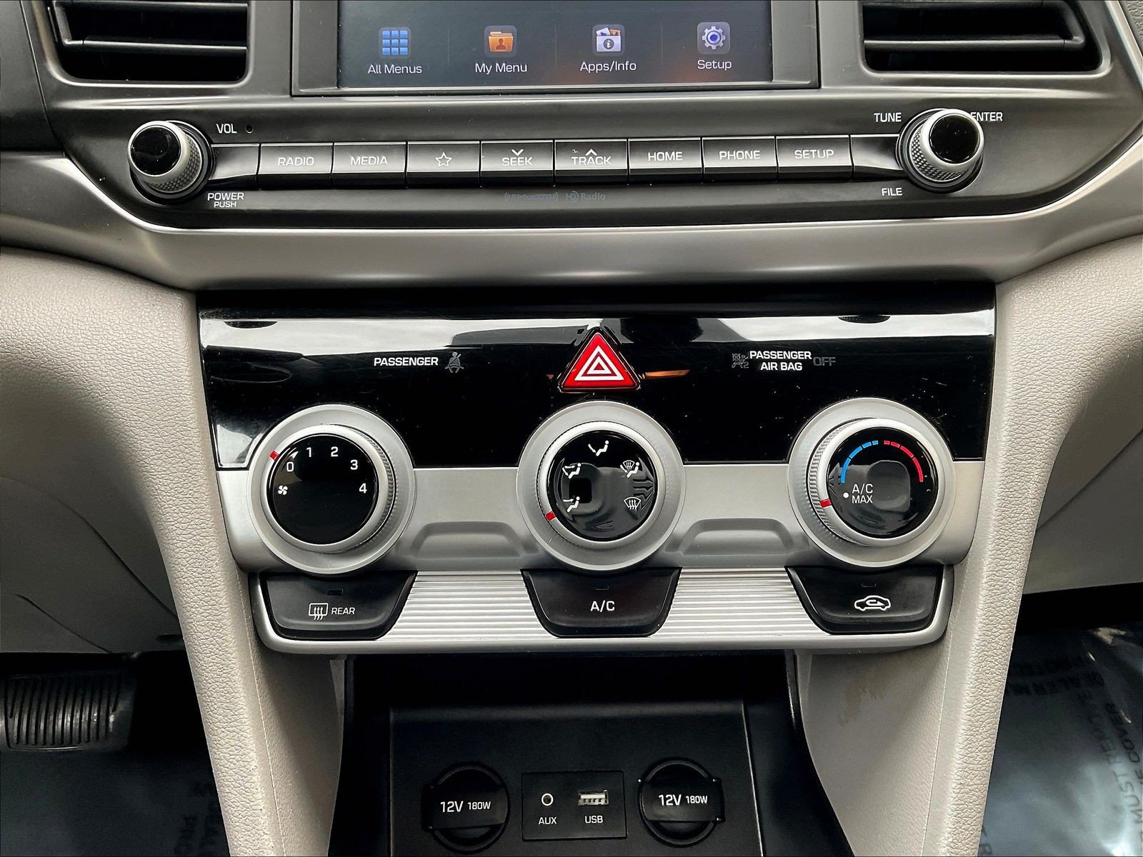 Used 2019 Hyundai Elantra SEL FWD image 14