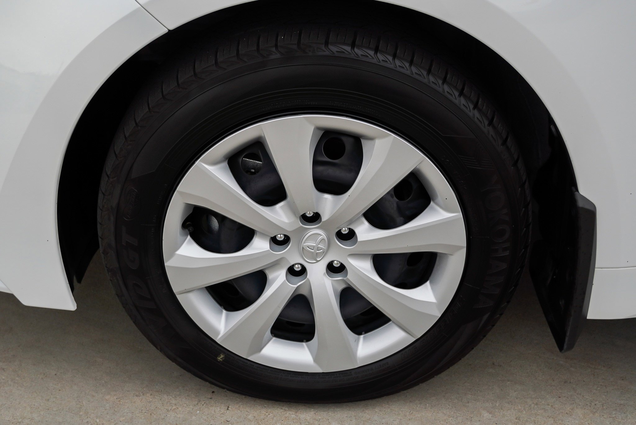 Certified 2025 Toyota Corolla LE w/ Carpet Mat Package (TMS) AWD/4WD image 12