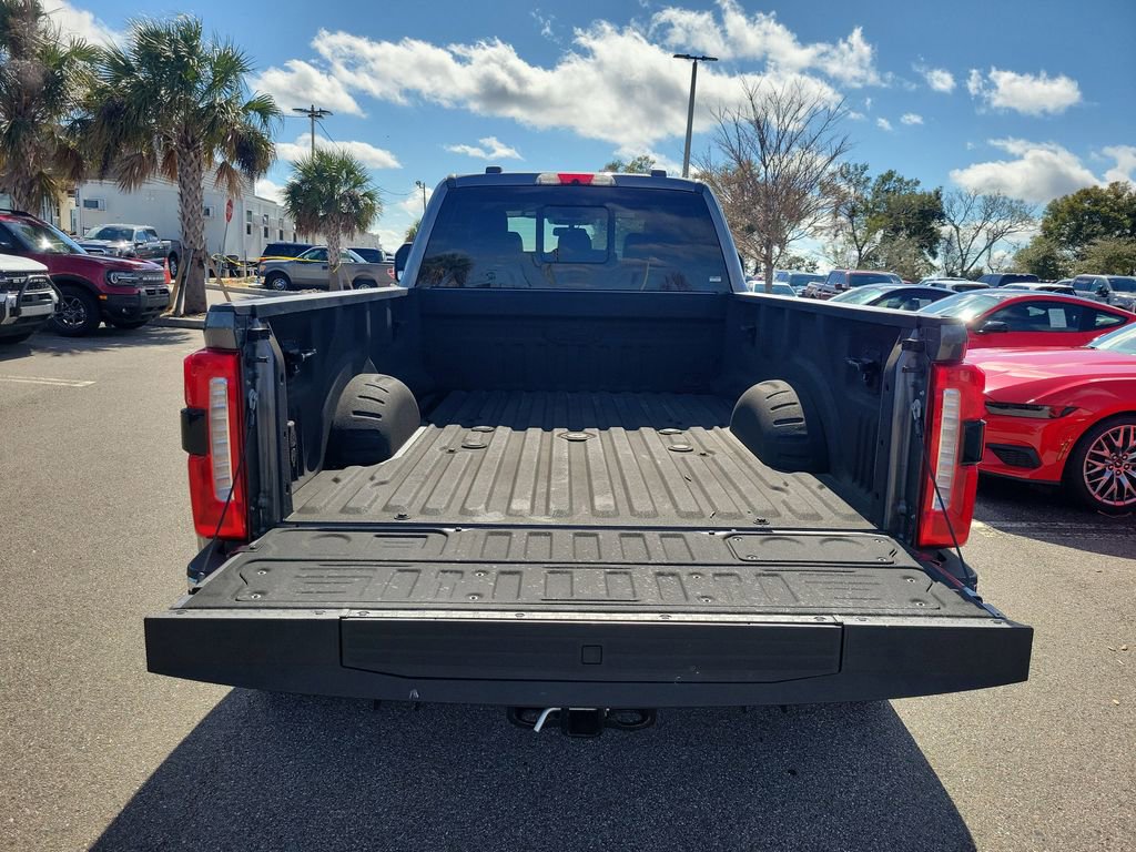 Used 2023 Ford F450 Lariat w/ Lariat Ultimate Package image 8