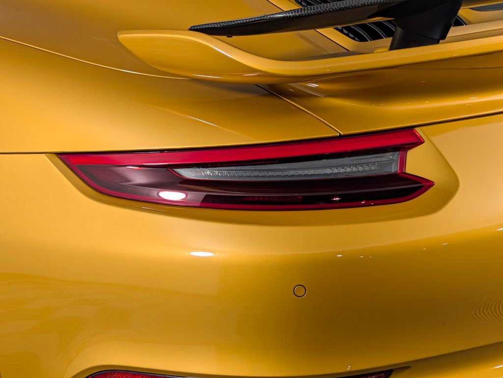 Used 2019 Porsche 911 Turbo S image 17