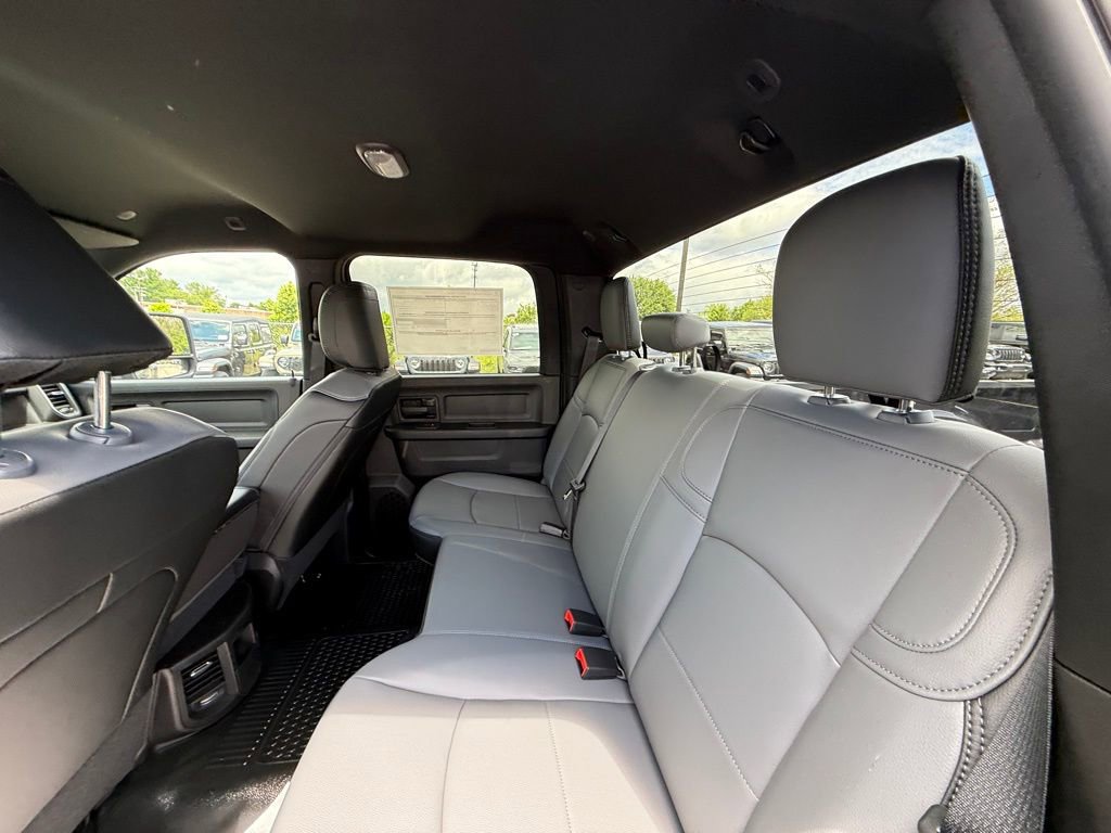 New 2026 RAM 3500 Tradesman AWD/4WD image 25
