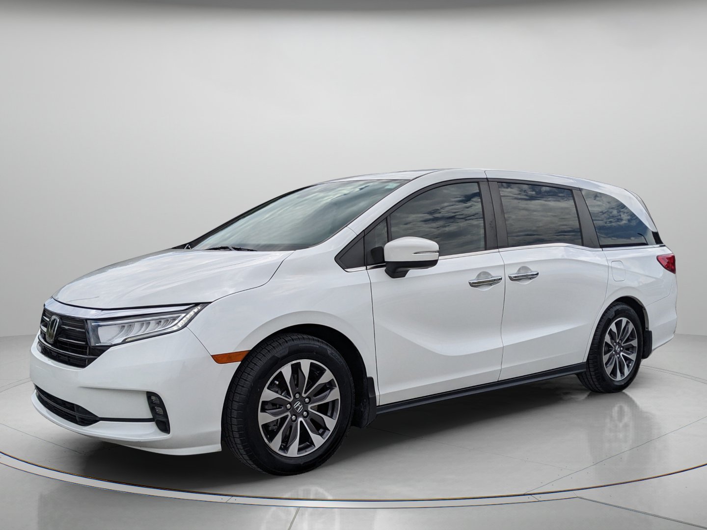 Used 2022 Honda Odyssey EX-L image 2