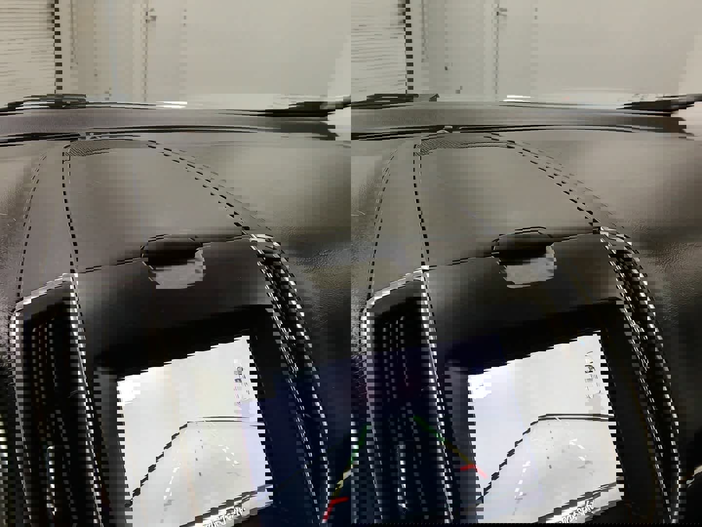 Used 2019 Ford Edge Titanium w/ Cold Weather Package image 12