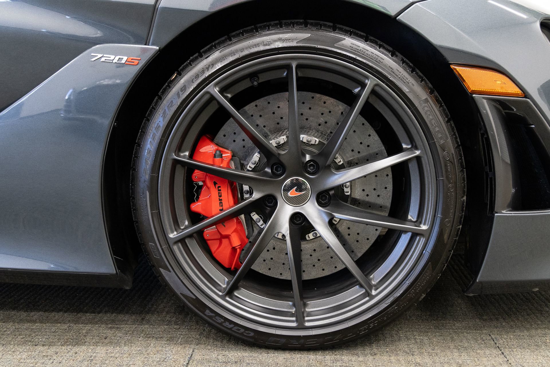 Used 2018 McLaren 720S Performance image 28