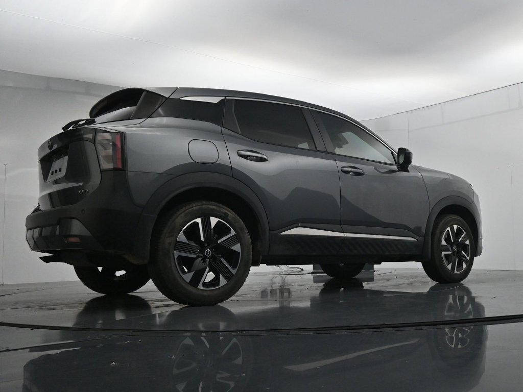 Used 2025 Nissan Kicks SV w/ Illumination Package AWD/4WD image 23
