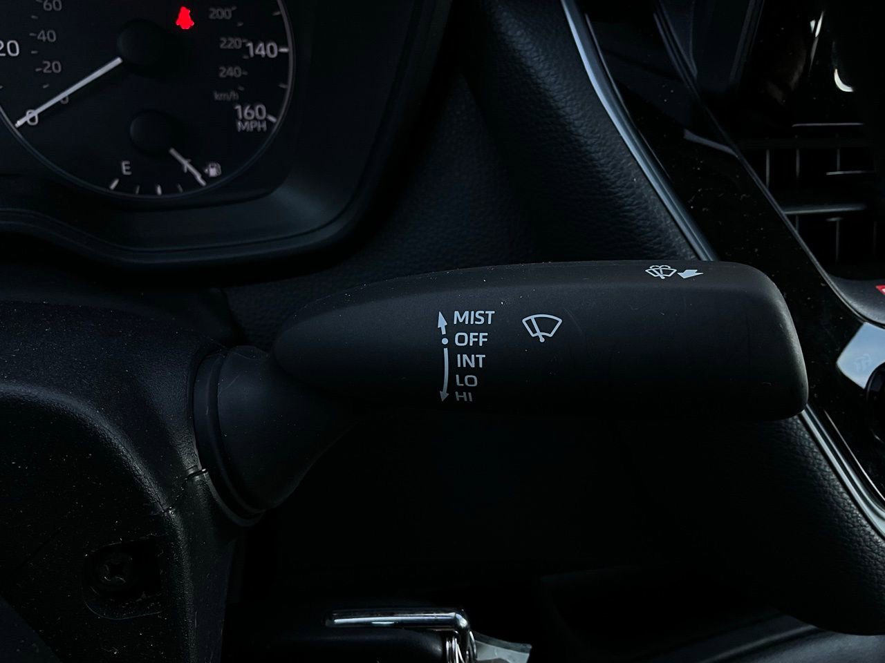 Used 2025 Toyota Corolla LE image 32