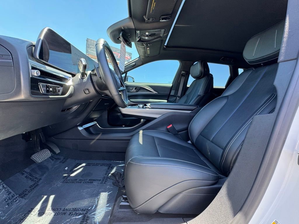 Certified 2024 Cadillac Lyriq Sport RWD image 23