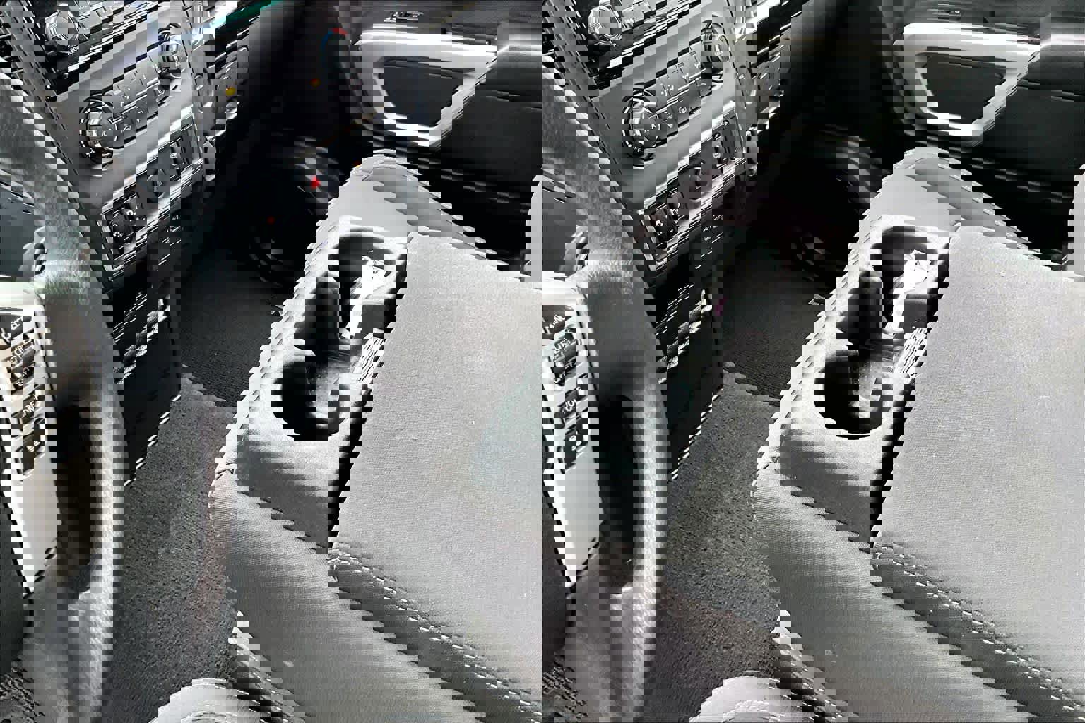 Used 2024 Nissan Titan SV w/ Accessory Utility Package image 32