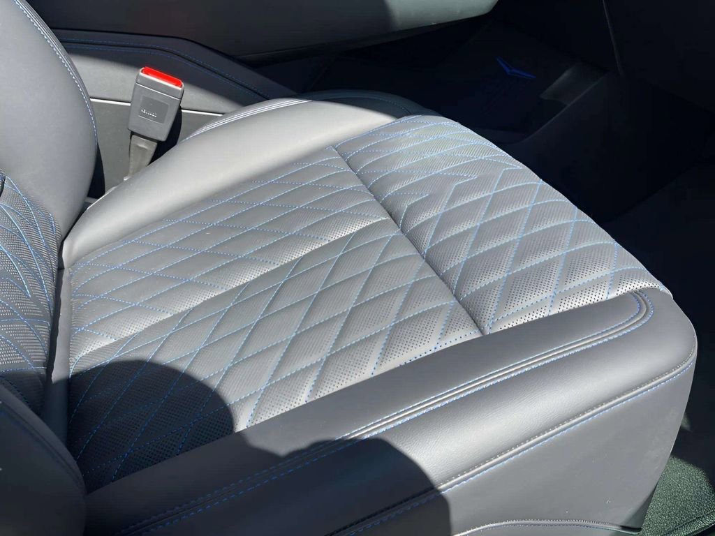 New 2025 Cadillac Escalade IQ Sport 1 w/ LPO, ONYX Package image 11