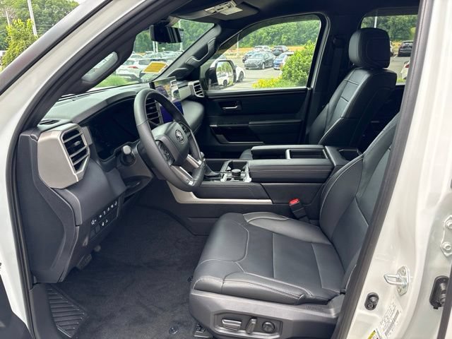 Used 2026 Toyota Tundra Limited AWD/4WD image 24