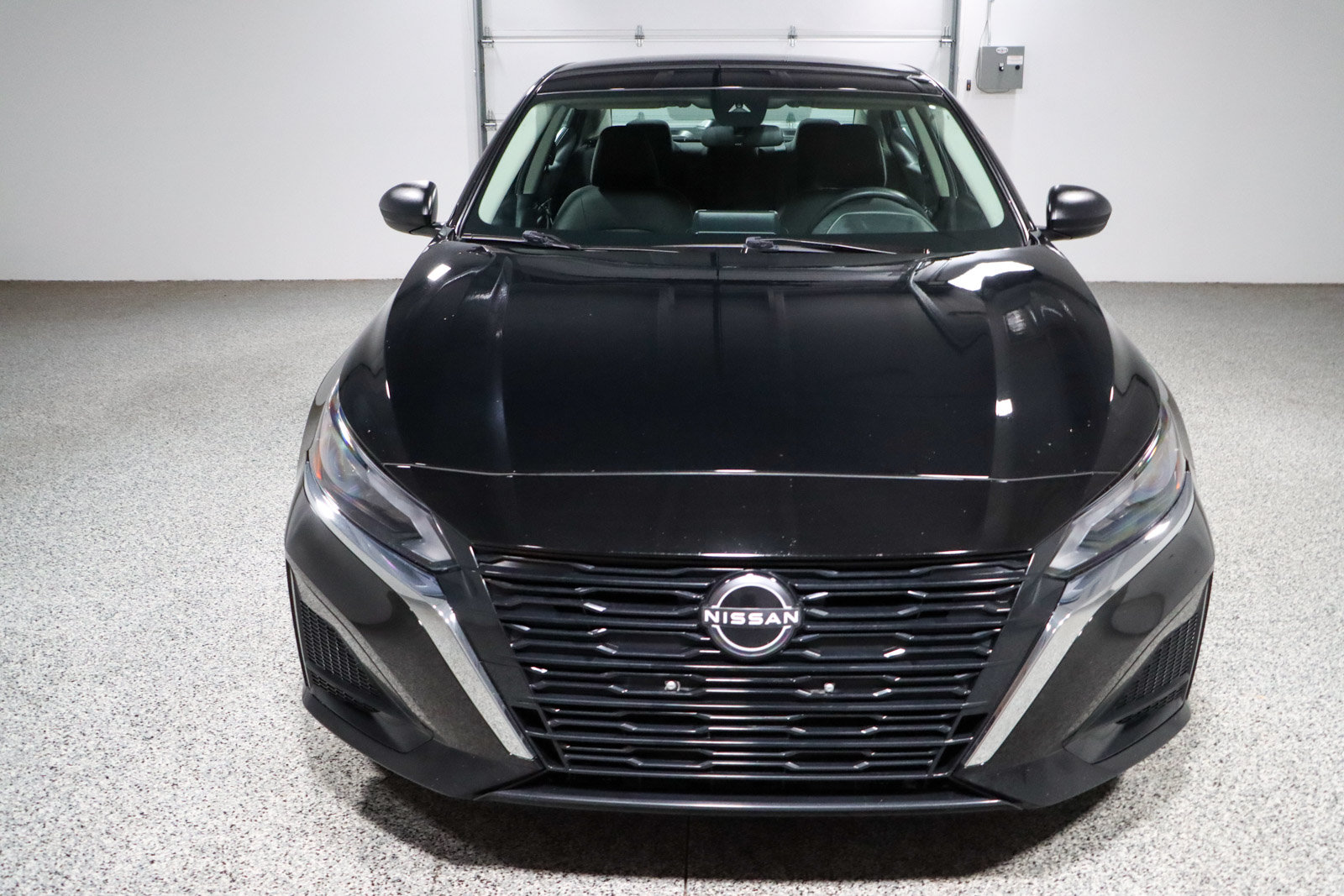 Used 2024 Nissan Altima 2.5 SV FWD image 4