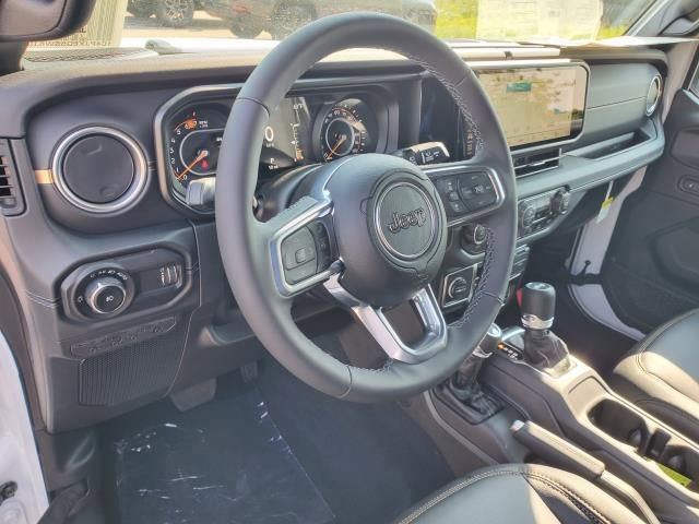 New 2025 Jeep Wrangler Sahara image 11