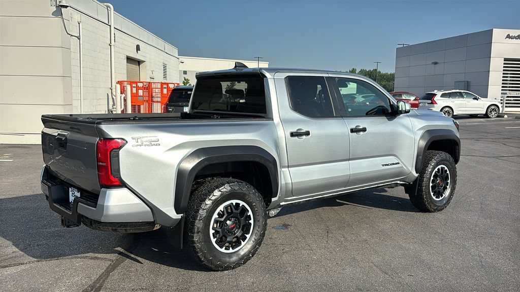 Used 2024 Toyota Tacoma TRD Off-Road AWD/4WD image 28