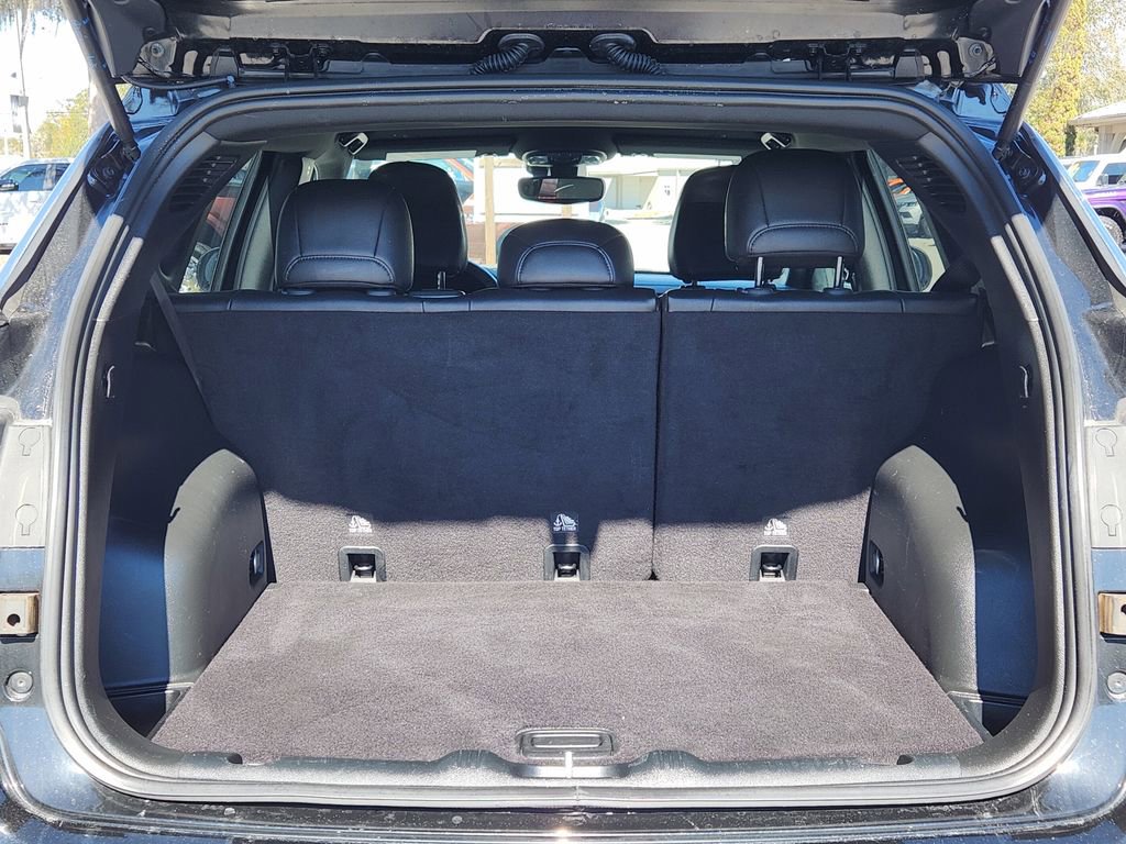 Used 2024 Jeep Compass Latitude image 9