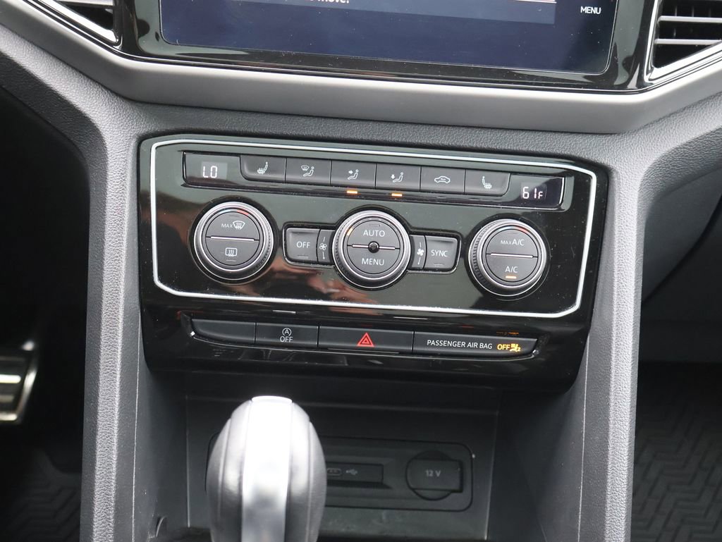 Certified 2022 Volkswagen Atlas Cross Sport SEL R-Line image 32