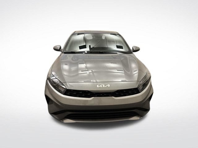 Certified 2024 Kia Forte LXS FWD image 2