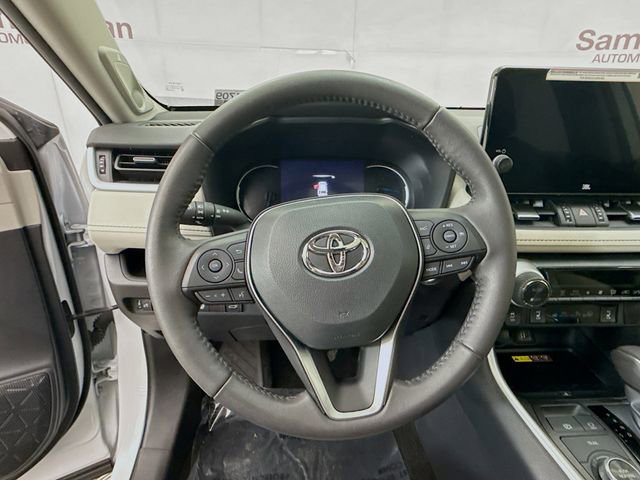 Used 2024 Toyota RAV4 XLE Premium image 11