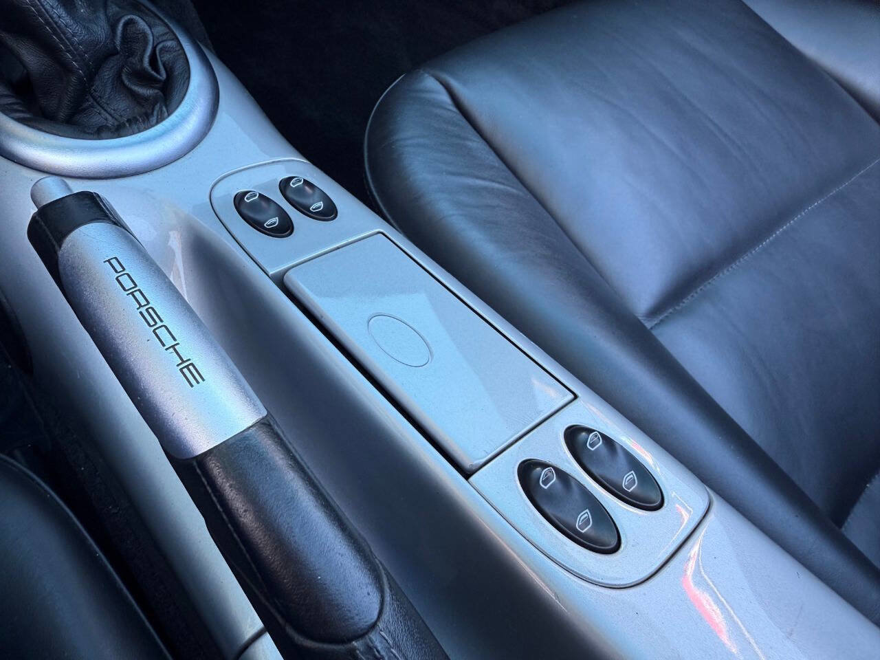 Used 2004 Porsche 911 Carrera 4S image 42