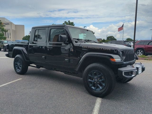 New 2026 Jeep Gladiator Sport AWD/4WD image 2