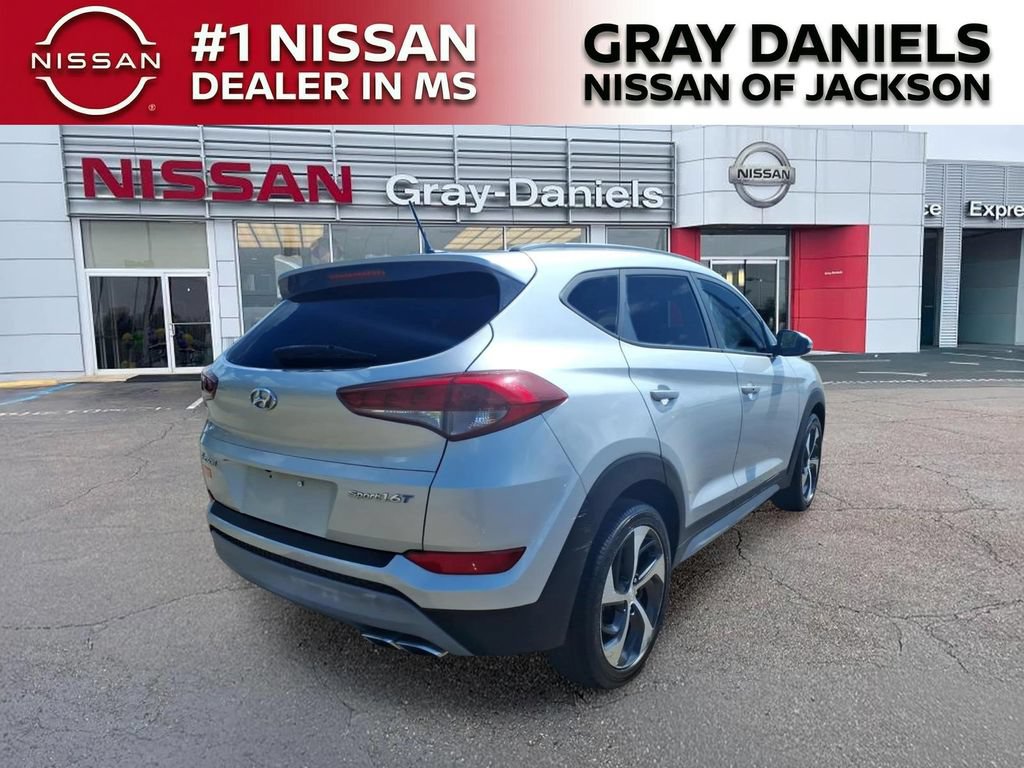 Used 2017 Hyundai Tucson Sport FWD image 7