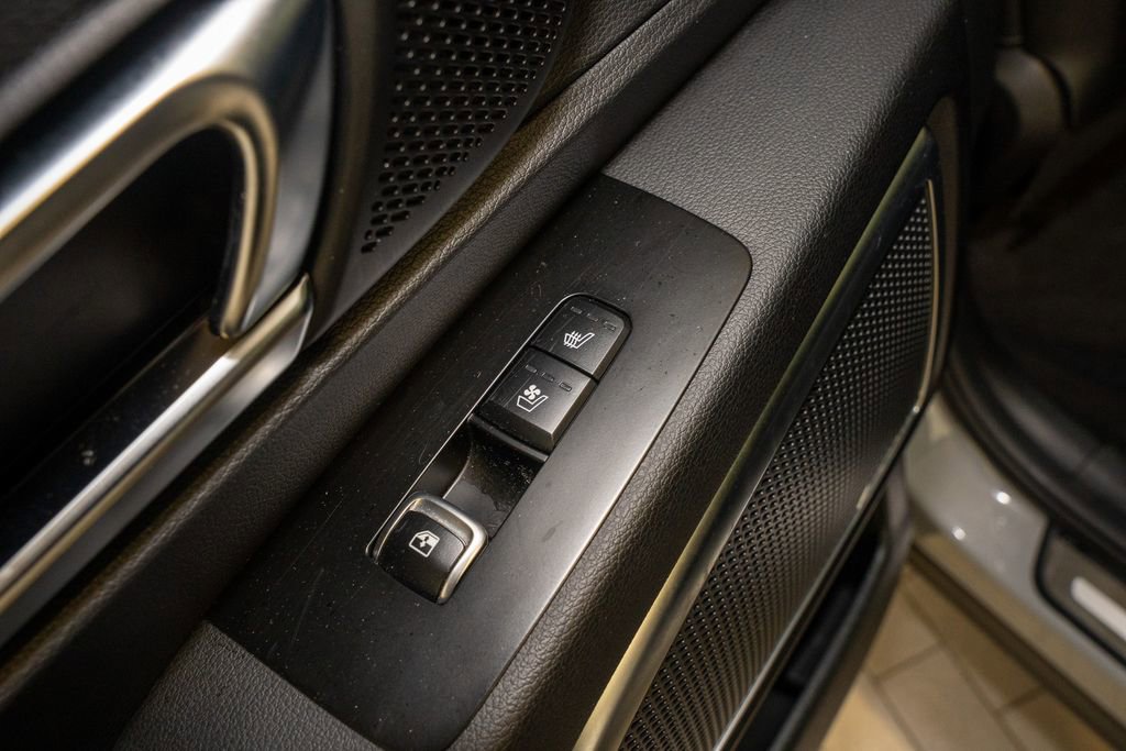 Used 2022 Kia Telluride SX w/ SX Prestige Package image 12