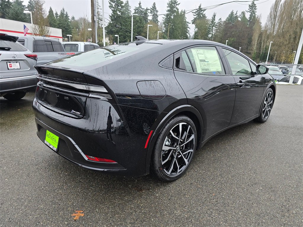 New 2026 Toyota Prius Plug-In Hybrid image 7