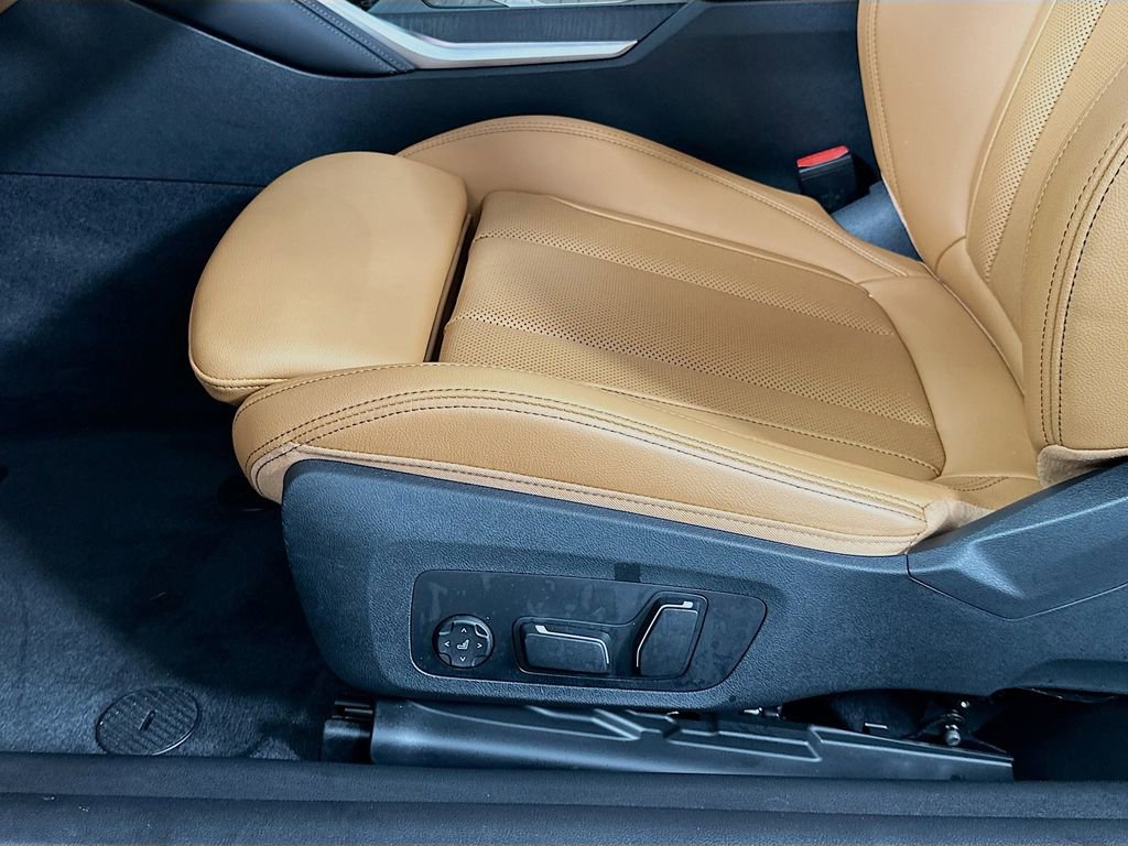 Used 2025 BMW 430i Convertible w/ M Sport Package image 20