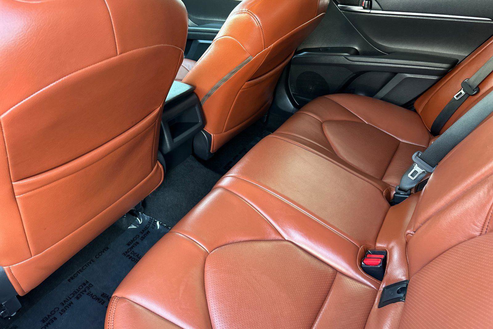 Used 2021 Toyota Camry SE image 11