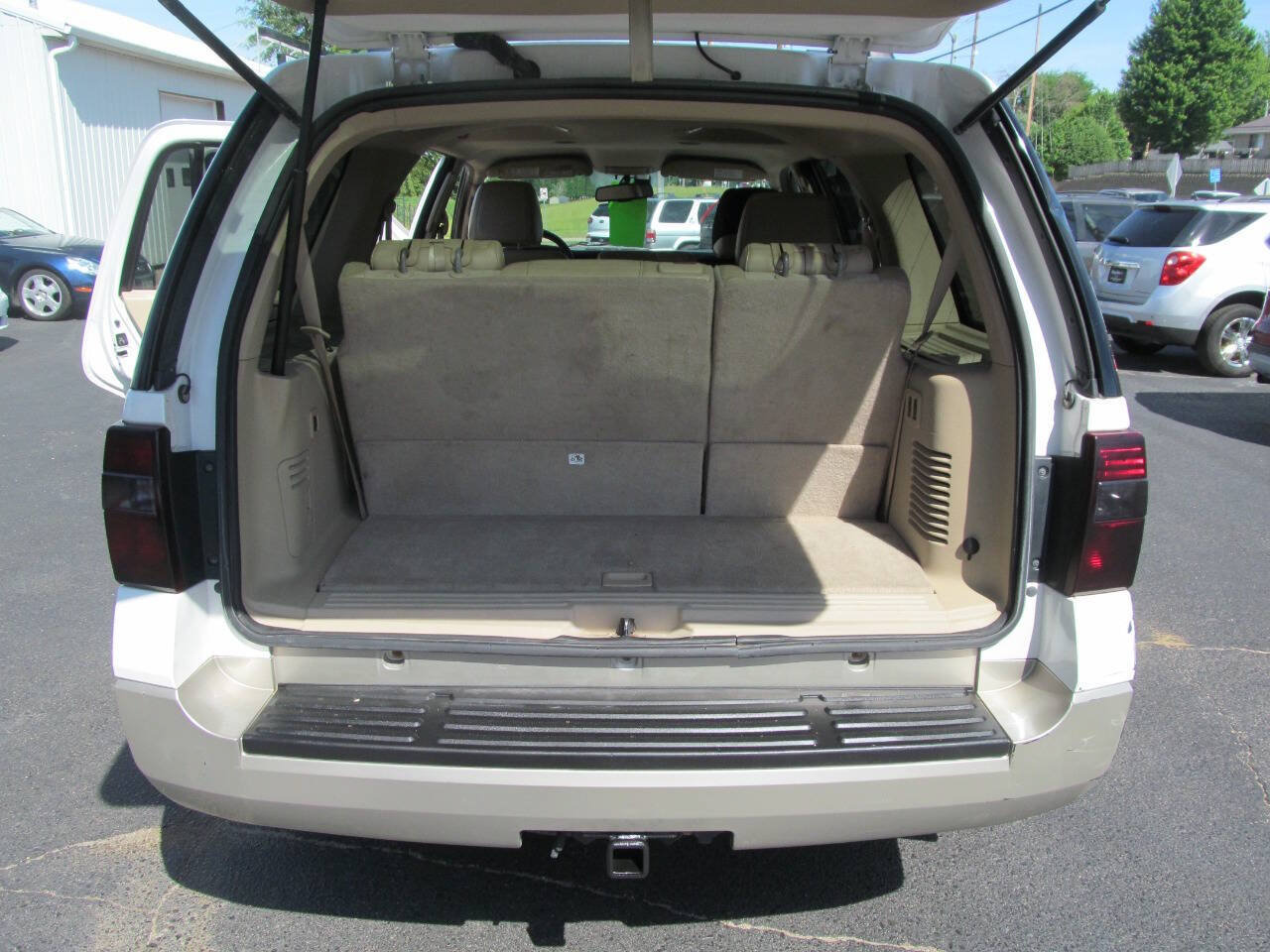 Used 2010 Ford Expedition Eddie Bauer AWD/4WD image 20