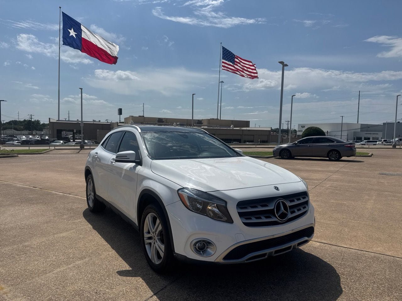 Used 2020 Mercedes-Benz GLA 250 image 1