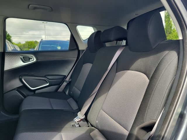 Certified 2024 Kia Soul LX w/ Option Group 015 FWD image 9